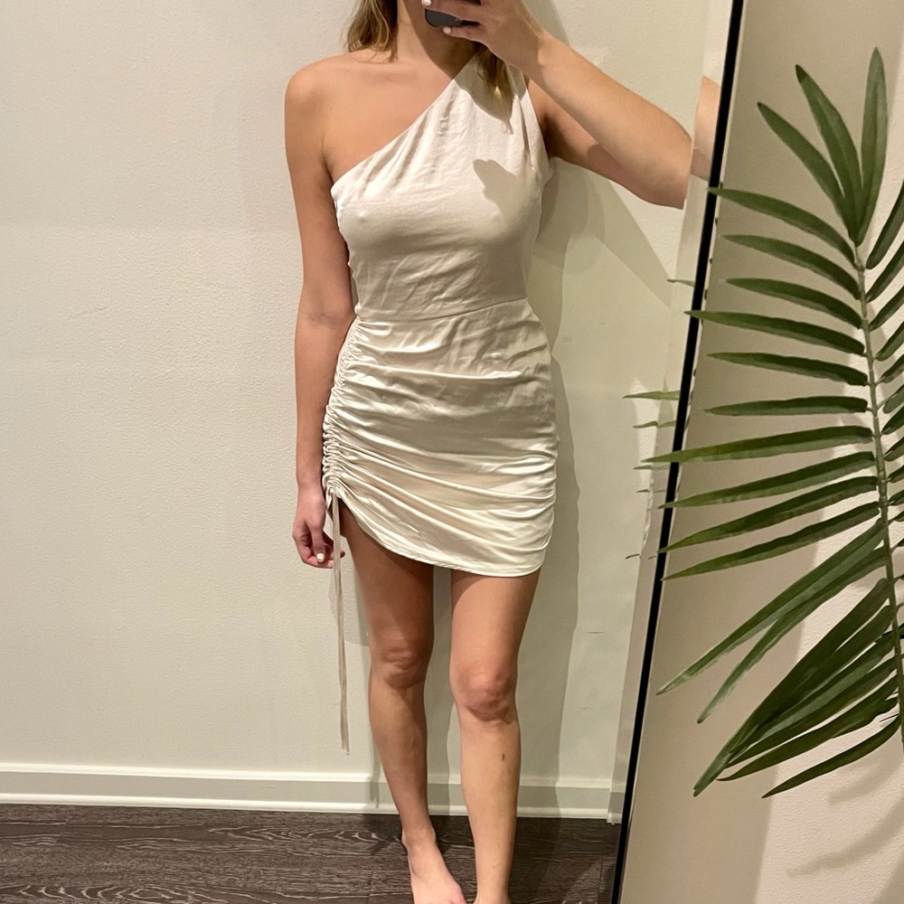 NWT fab’rik Courtney One Shoulder Dress Small